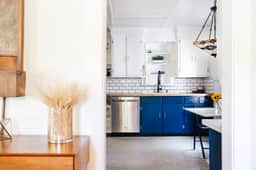 Cozy Escape in Woodstock - Image 5