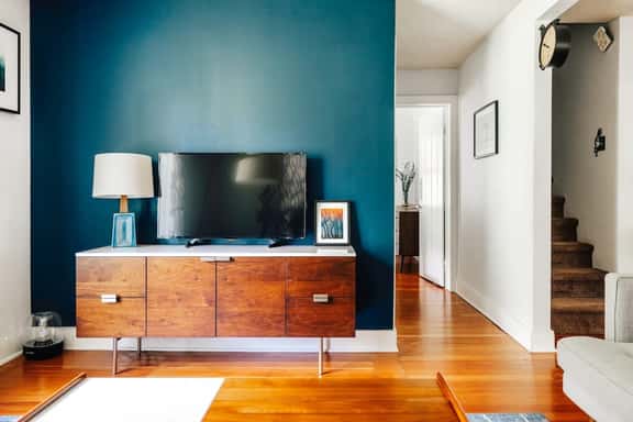 Cozy Escape in Woodstock - Image 1