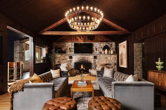 Private 37 Acre Lake Estate on 164 Acres - 11 BR - Image 2